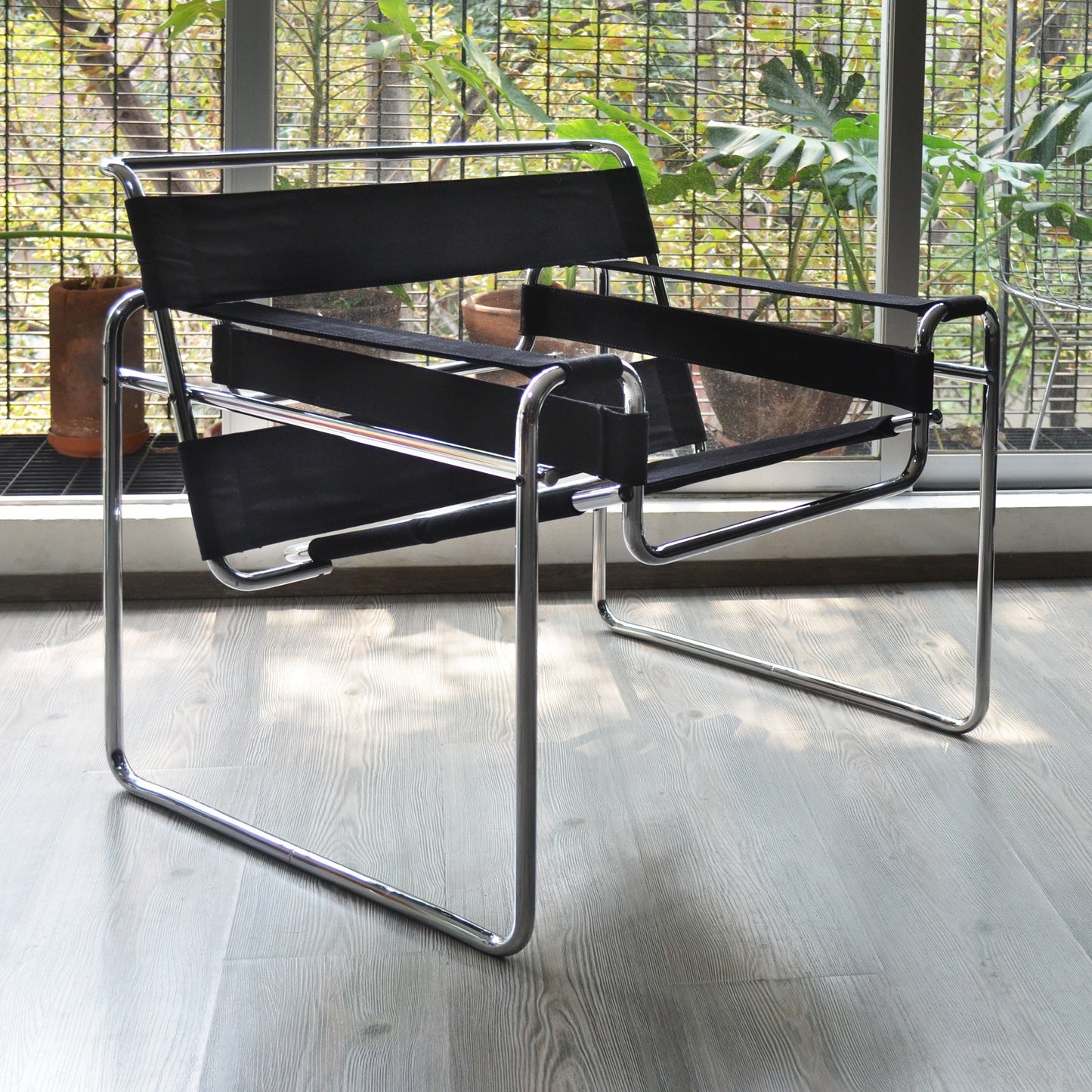 Wassily Chair- Knoll Studio