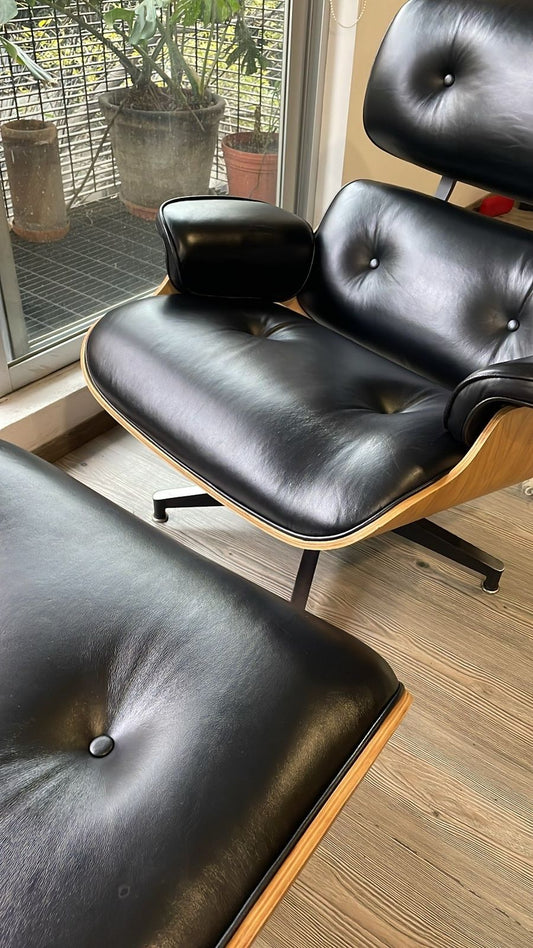 Eames Lounge & Ottomano    Replica