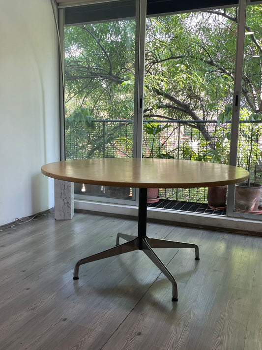 Eames Round Table, Segmented Base   Herman Miller