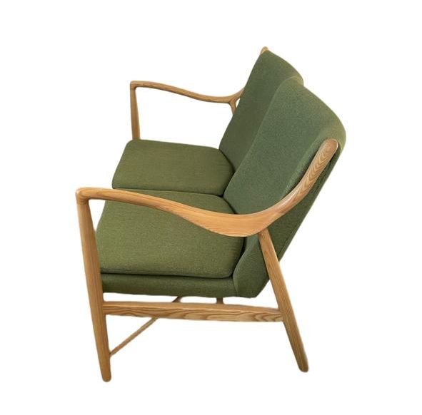 Loveseat  Finn Juhl  NV-45          Replica