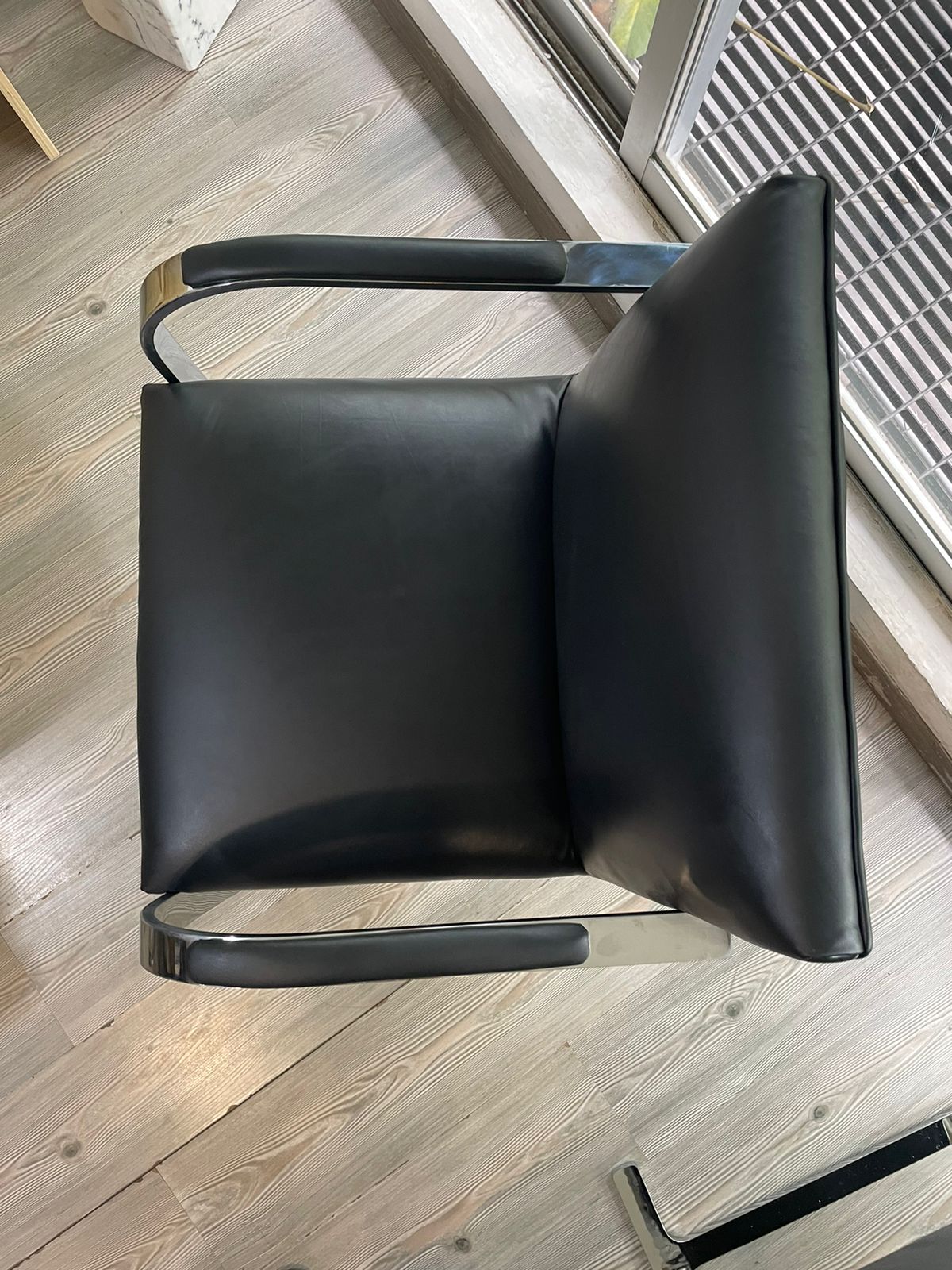 Brno Chair      Replica