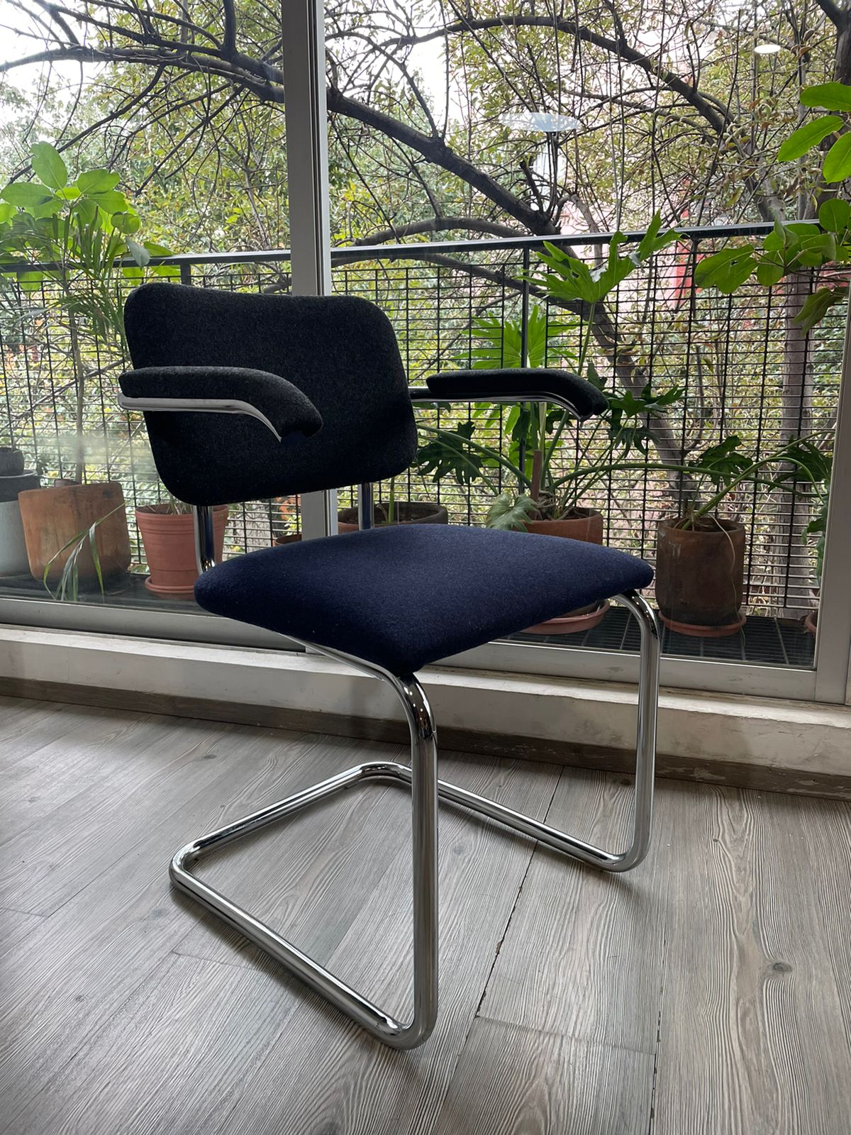 Cesca Chair Model B32 Knoll Studio