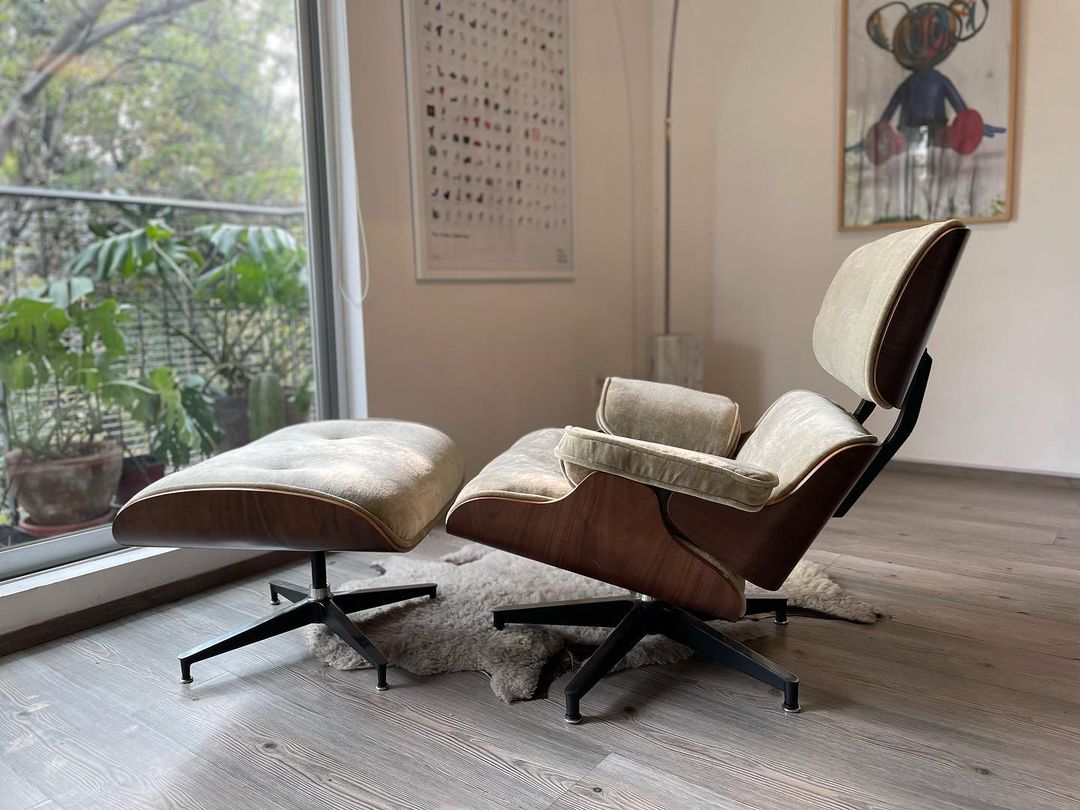 Eames Lounge Chair con Ottoman - terciopelo